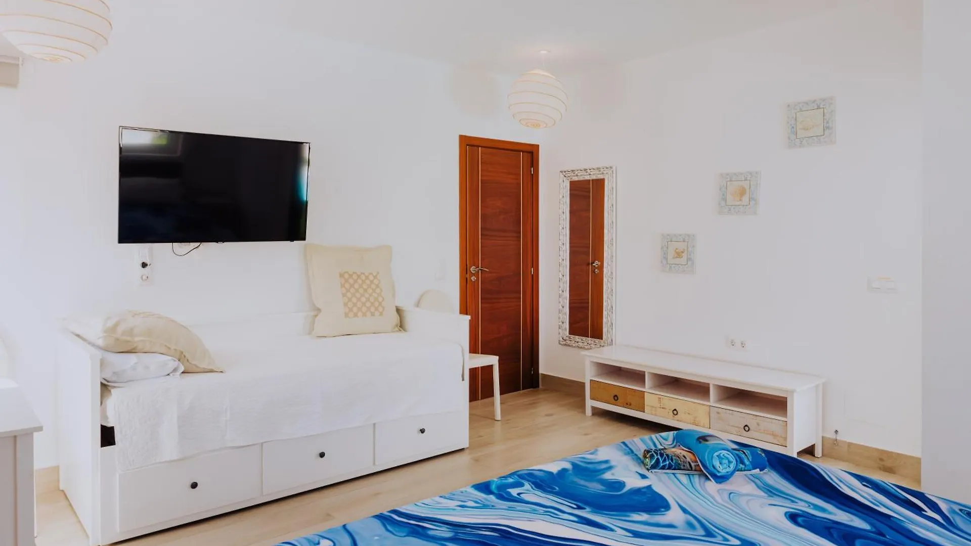 Villa Alba Deluxe & Spa Pool Playa Blanca  0*, Playa Blanca (Lanzarote) Spain